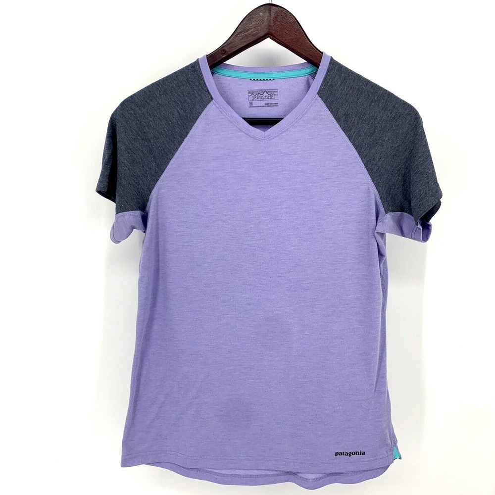 Patagonia Shirt Womens Medium Nine‎ Trails Running Short Sleeve Purple Gray